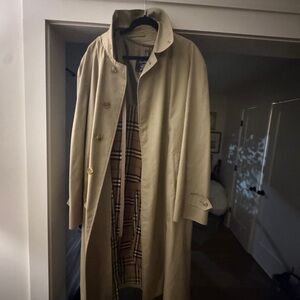 Burberry XL rain coat with liner